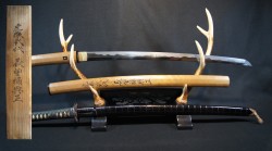 日本刀 虎徹弐代　蔵出し　銘：在銘【長曽弥興正】 桐箱 刀 59.5ｃｍ 刀身615ｇ