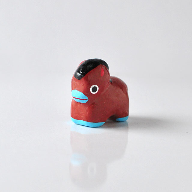 斜めから見たちいさな干支午