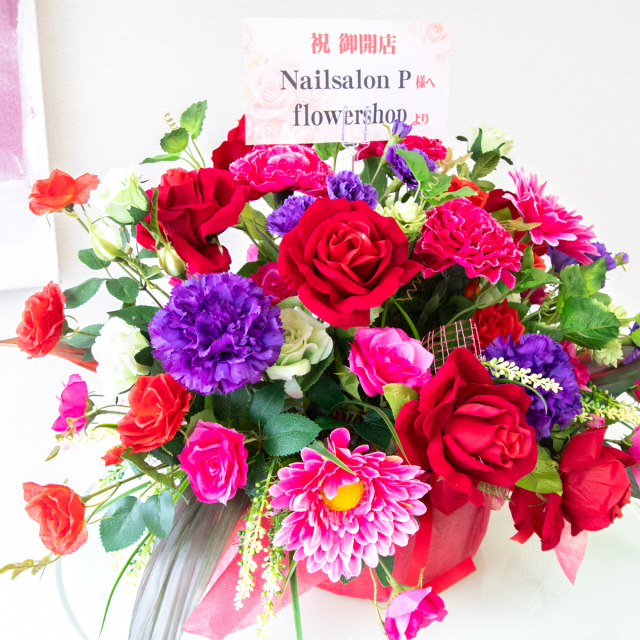 ラスト1点♡フラワーアレンジメント♡バレンタインツリー♡造花アレンジ♡ クリスマスに届けたいアレンジメントフラワー（Mサイズ