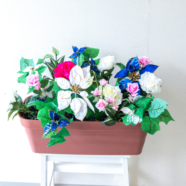 造花プランター フラワープランター フラワーアレンジメント フェイクグリーン 店舗装飾 ディスプレイ パチンコ店 工事現場 住宅展示場 モデルハウス ショールーム 冬装飾 クリスマス マルチカラー/PF673-LB 造花プランター(ポインセチア・バラ)