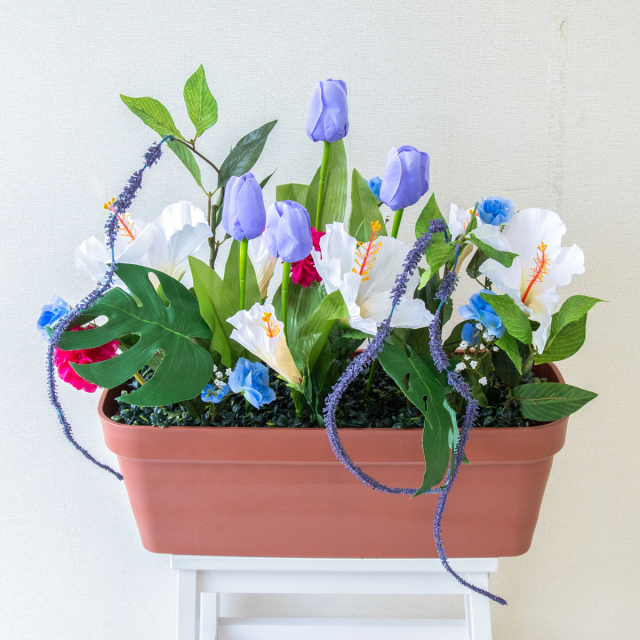 造花プランター フラワープランター フラワーアレンジメント フェイクグリーン 店舗装飾 ディスプレイ パチンコ店 工事現場 住宅展示場 モデルハウス ショールーム 春装飾 ブルー/PF728-LB 造花プランター(チューリップ・ハイビ):Aプ