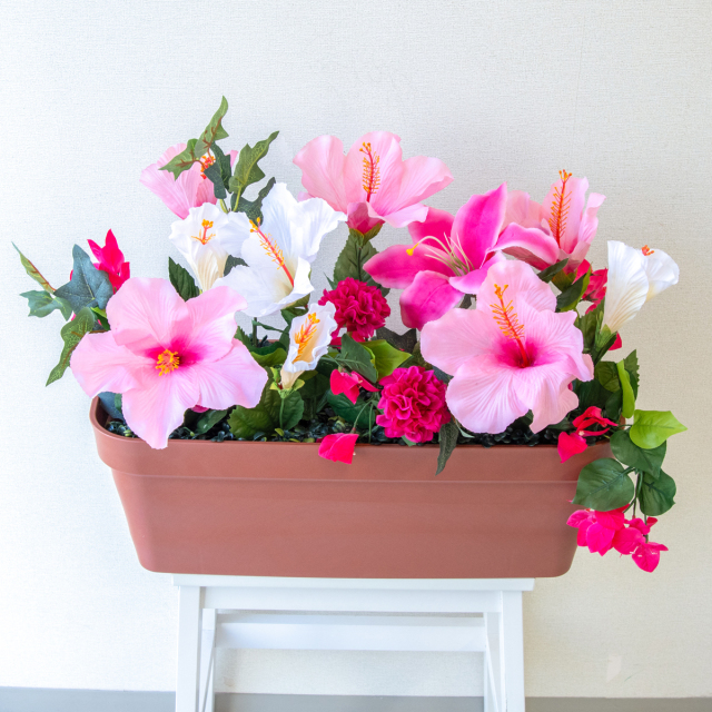 造花プランター フラワープランター フラワーアレンジメント フェイクグリーン 店舗装飾 ディスプレイ パチンコ店 工事現場 住宅展示場 モデルハウス ショールーム 夏装飾 ピンク/PF746-LB 造花プランター(ブーゲンビリア・ハイビスカス)