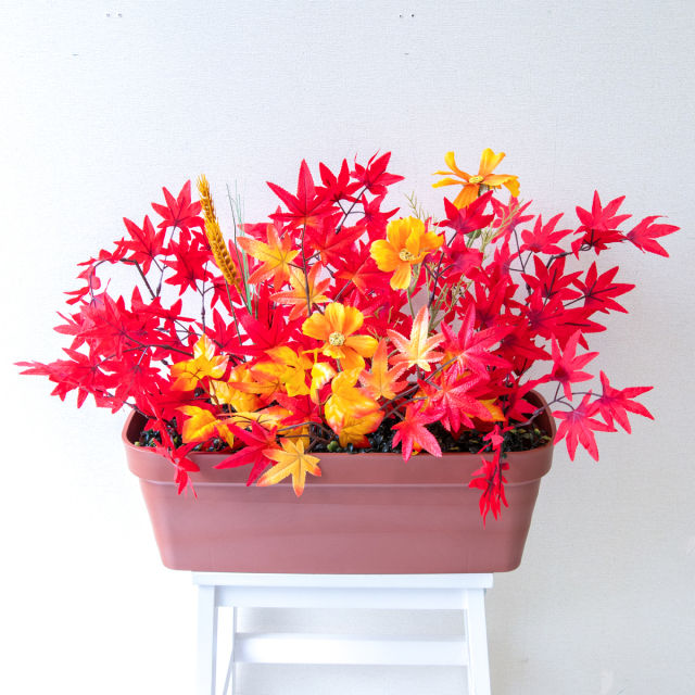 造花プランター フラワープランター フラワーアレンジメント フェイクグリーン 店舗装飾 ディスプレイ パチンコ店 工事現場 住宅展示場 モデルハウス ショールーム 秋装飾 オレンジ/PF821-LB 造花プランター(もみじ・コスモス):Aプ