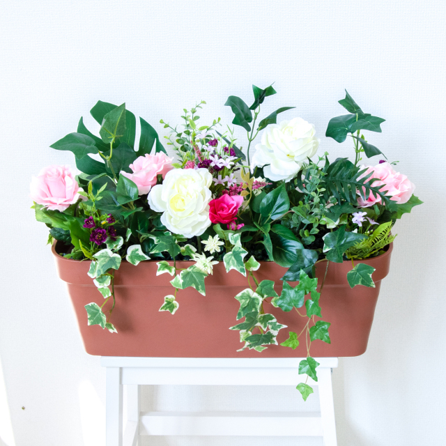 造花プランター フラワープランター フラワーアレンジメント フェイクグリーン 店舗装飾 ディスプレイ パチンコ店 工事現場 住宅展示場 モデルハウス ショールーム ミックス マルチカラー/PF832-LB 造花プランター(バラ・ユーカリ):Aプ
