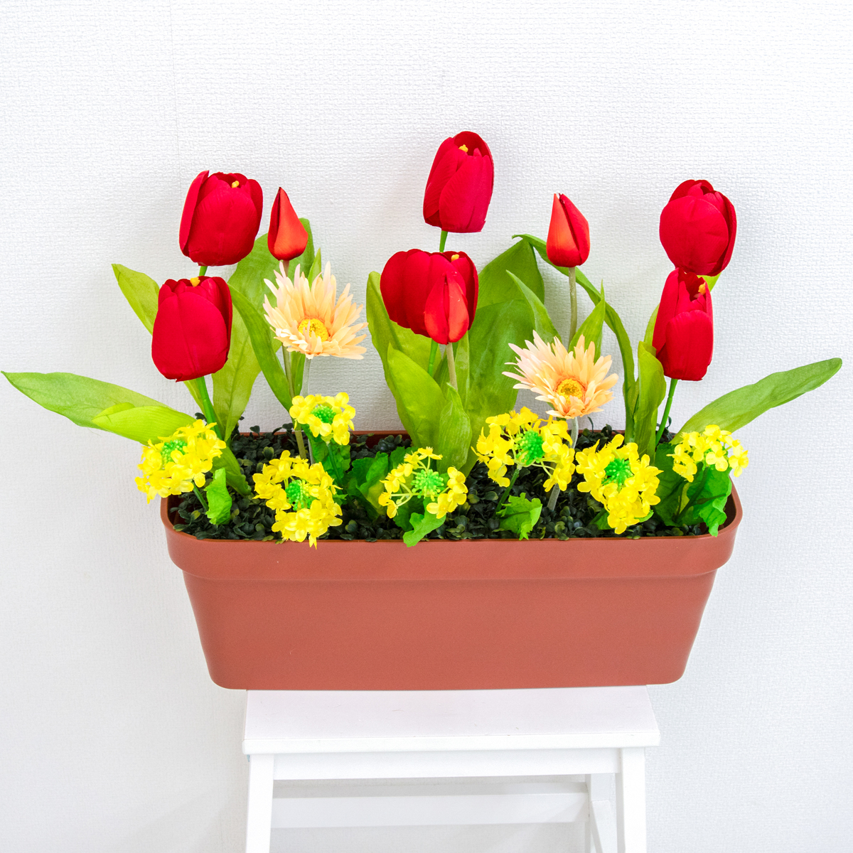 造花プランター フラワープランター フラワーアレンジメント フェイクグリーン 店舗装飾 ディスプレイ パチンコ店 工事現場 住宅展示場 モデルハウス ショールーム 春装飾 レッド/PF748-LB 造花プランター(葉の花・チューリップ)