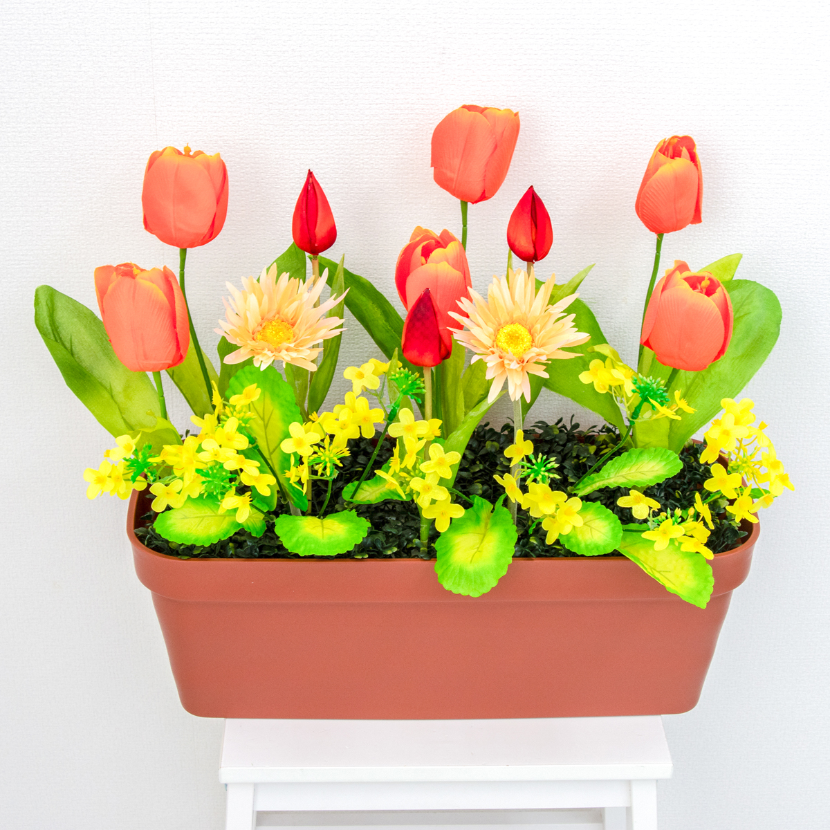 造花プランター フラワープランター フラワーアレンジメント フェイクグリーン 店舗装飾 ディスプレイ パチンコ店 工事現場 住宅展示場 モデルハウス ショールーム 春装飾 マルチカラー/PF749-LB 造花プランター(葉の花・チューリップ)
