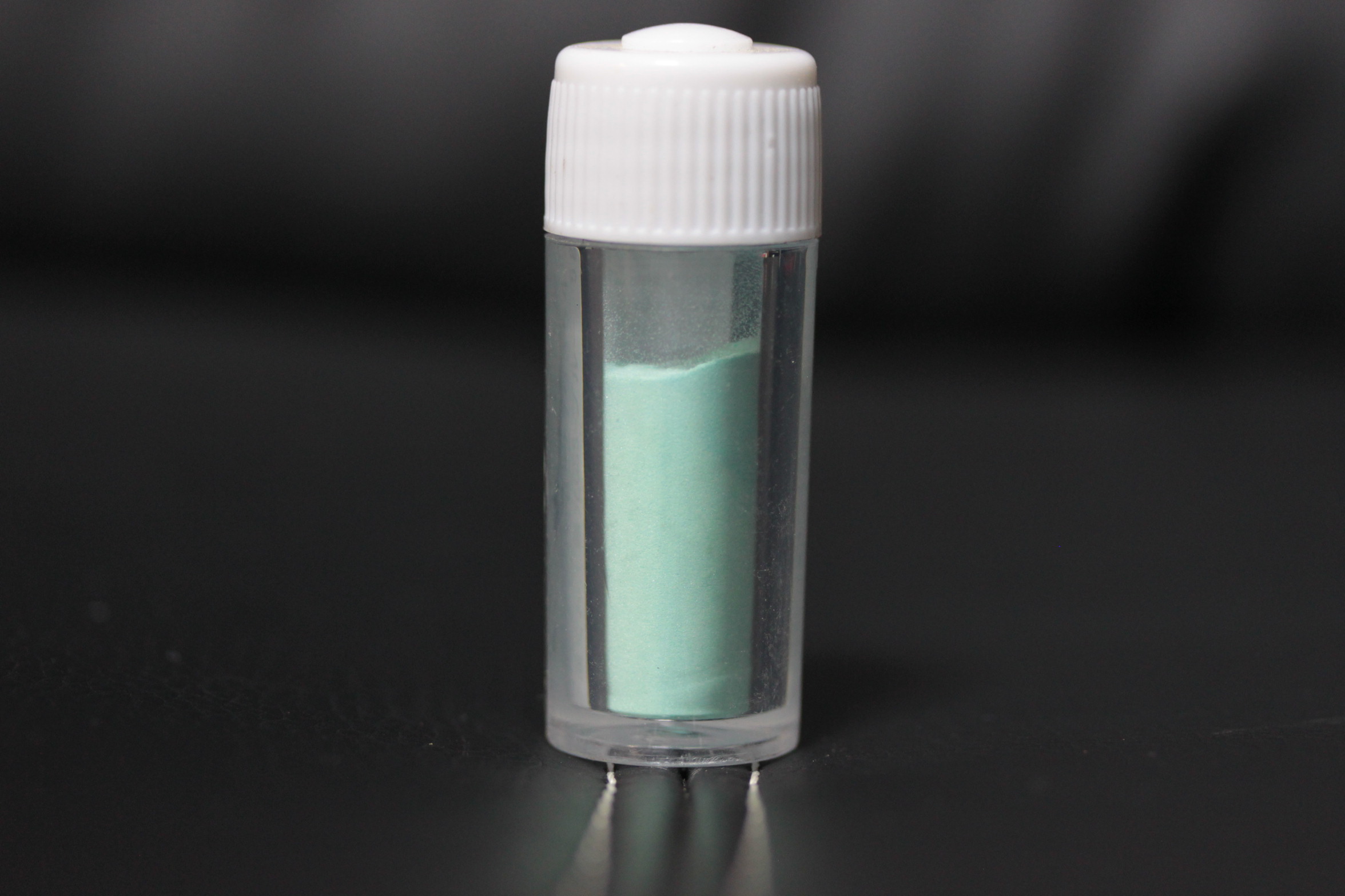 一液くん：畜光顔料：ブルー