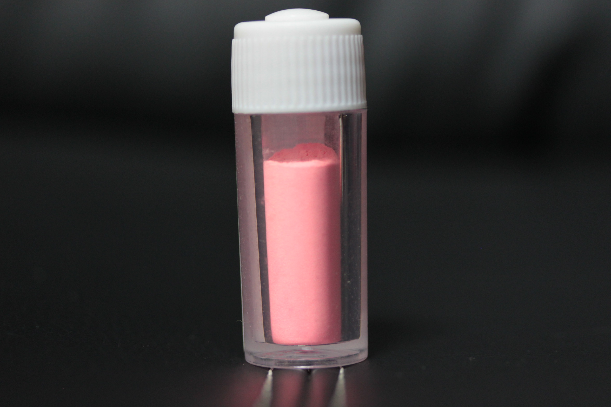 一液くん：畜光顔料：ピンク