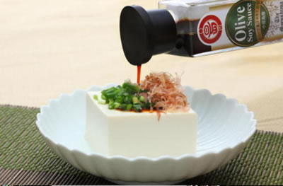 【限定品】オリーブ醤油 150ml オリーブ醤油+冷や奴