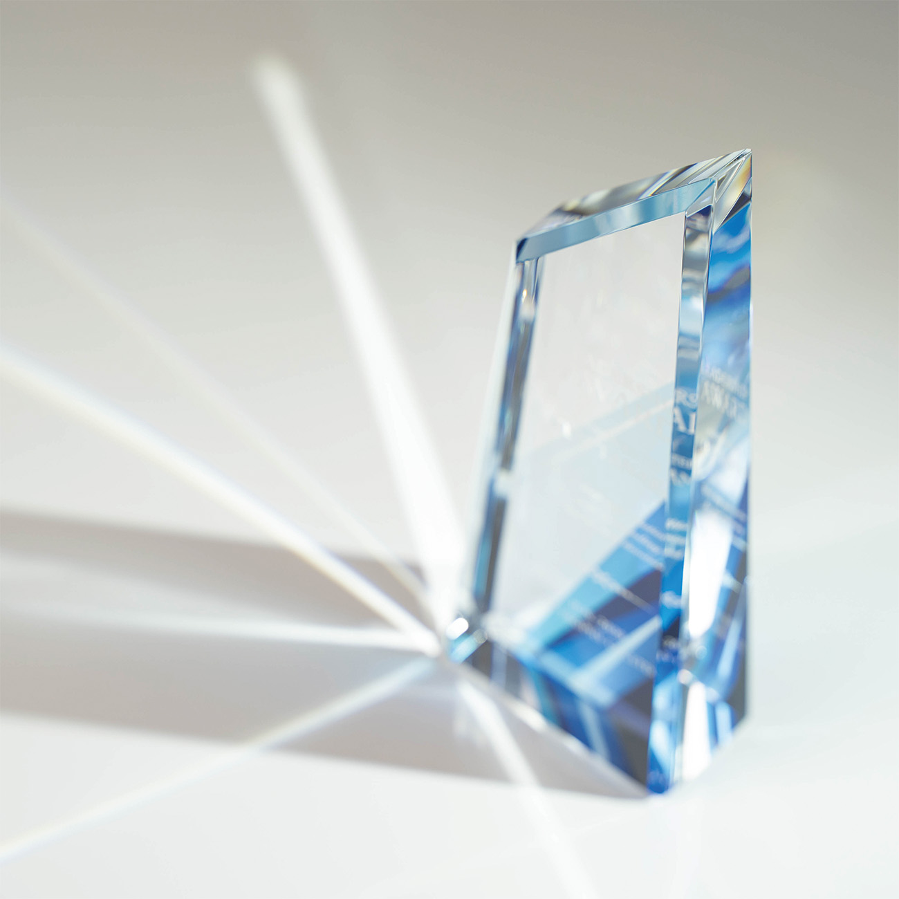 [ 新品　]トロフィー タワー型トロフィー 26種目から選べる VTX.3527 Fサイズ