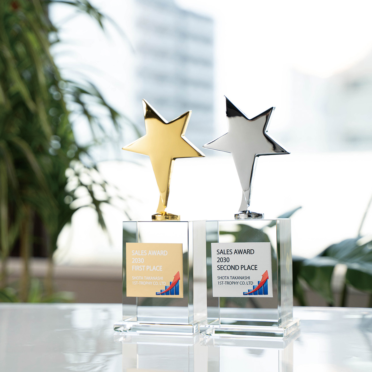 クリスタルトロフィー《XC-PO-0194_Bサイズ》(高さ：18.0cm 幅