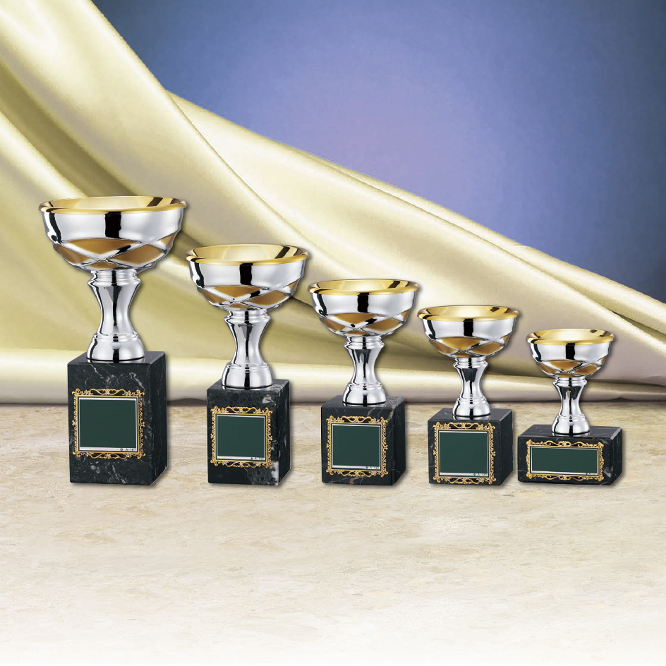 優勝カップ　金属製（旧型番：O-CI-1190）【O-CI-1053_Dサイズ】高さ：14.0cm《営業日11時までのご注文で翌営業日出荷》　[A-108]〈L〉