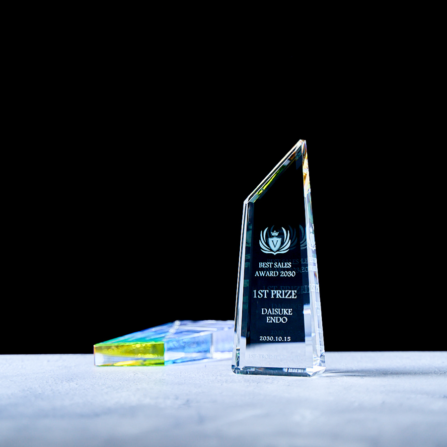 クリスタルトロフィー レインボー加工《XC-R-0108_Cサイズ》(高さ