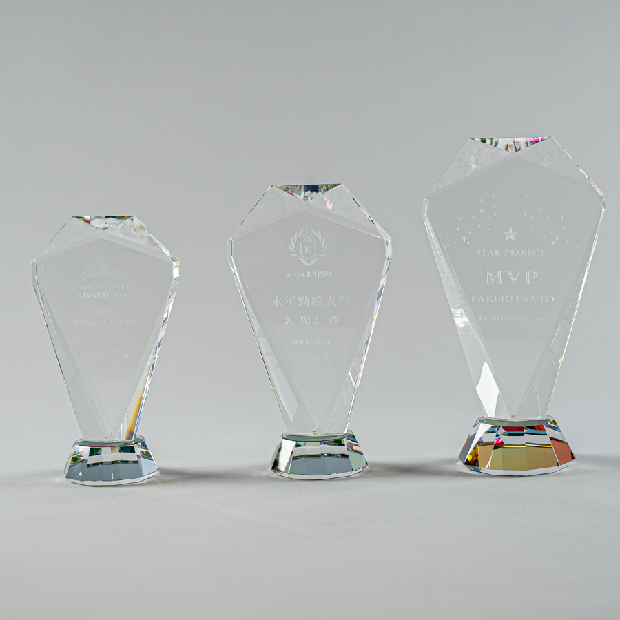 クリスタルトロフィー 内部レーザー彫刻《XC-L-0161_Aサイズ》(高さ