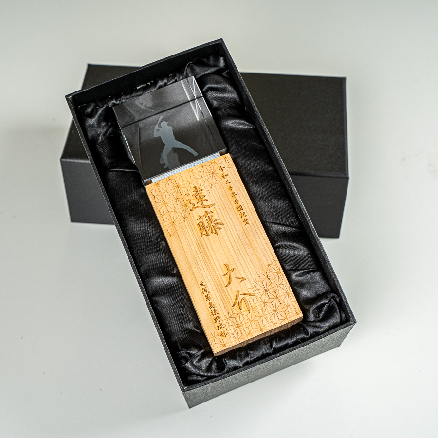 クリスタルトロフィー