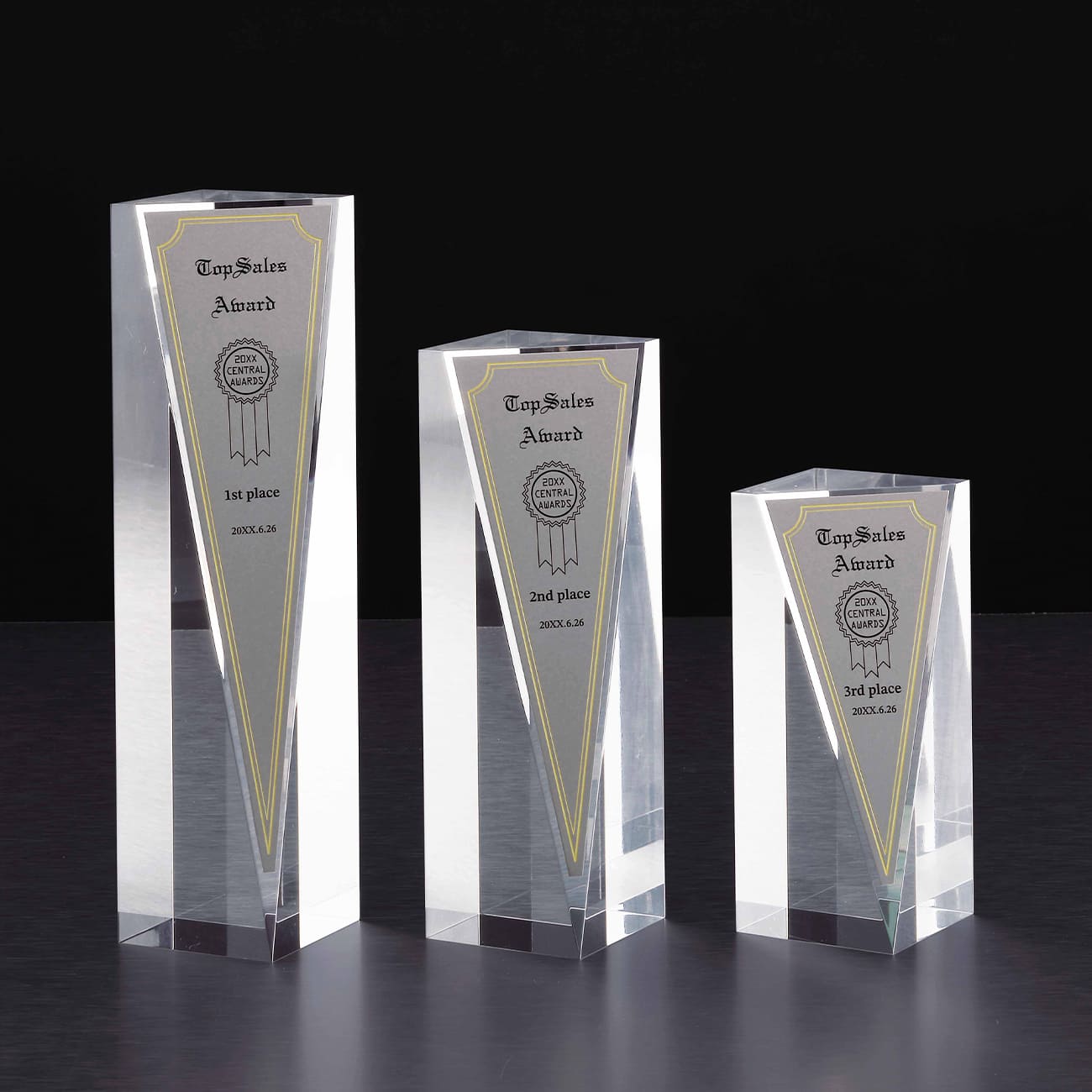 アクリル製トロフィー　ステンレスプレート付　エッチング加工【Y-D57-02_Bサイズ】高さ：20.0cm　幅：8.5cm《デザイン確定後 通常10営業日前後で出荷》