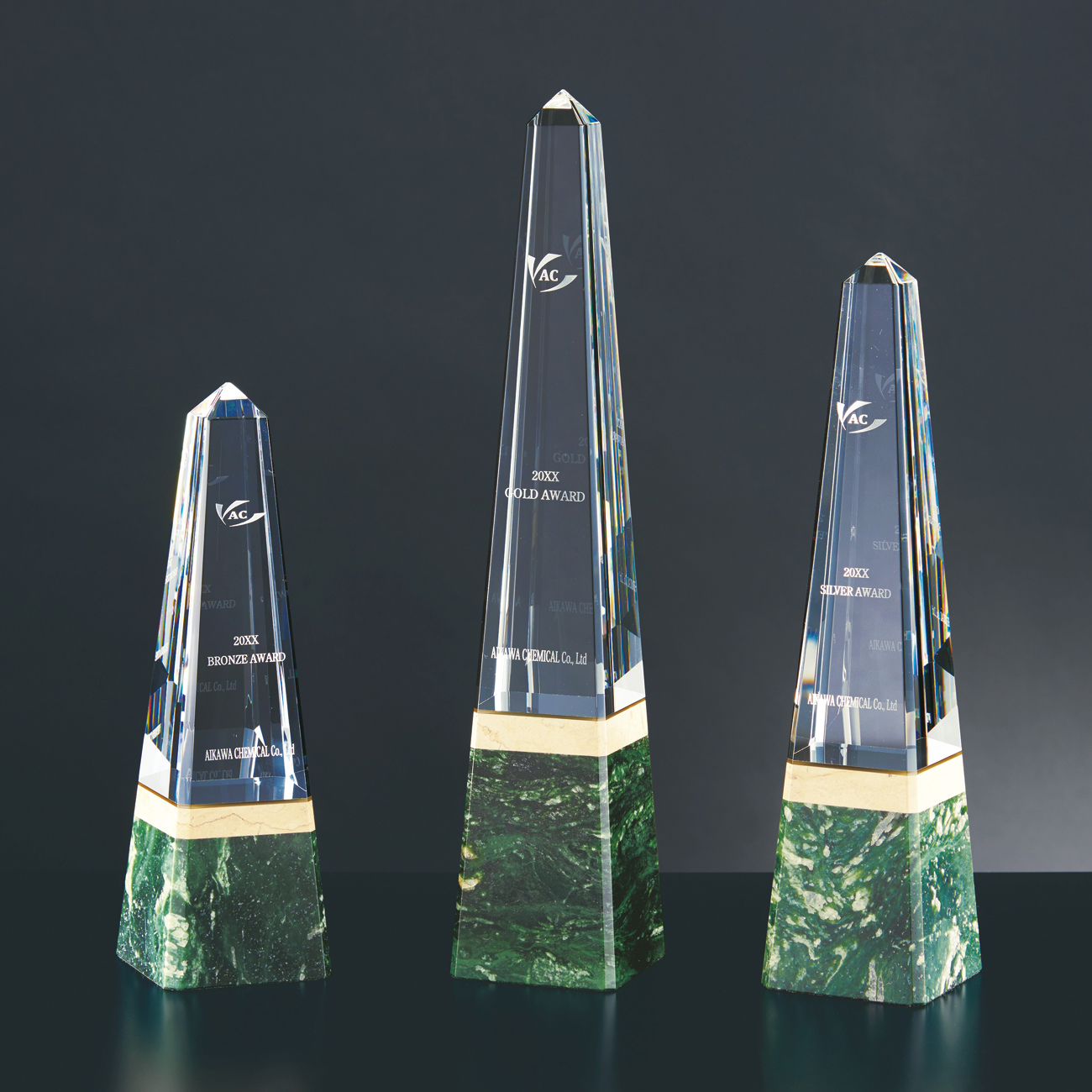 クリスタルトロフィー 天然石台座付 サンドブラスト彫刻 D47-01 Cサイズ