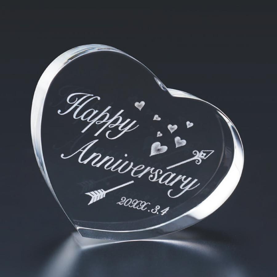 ペーパーウェイト　光学ガラス製　内部レーザー彫刻（旧型番：Y-W79-01）【Y-W79-01】高さ：6.0cm　幅：7.0cm《デザイン確定後 通常10営業日前後で出荷》