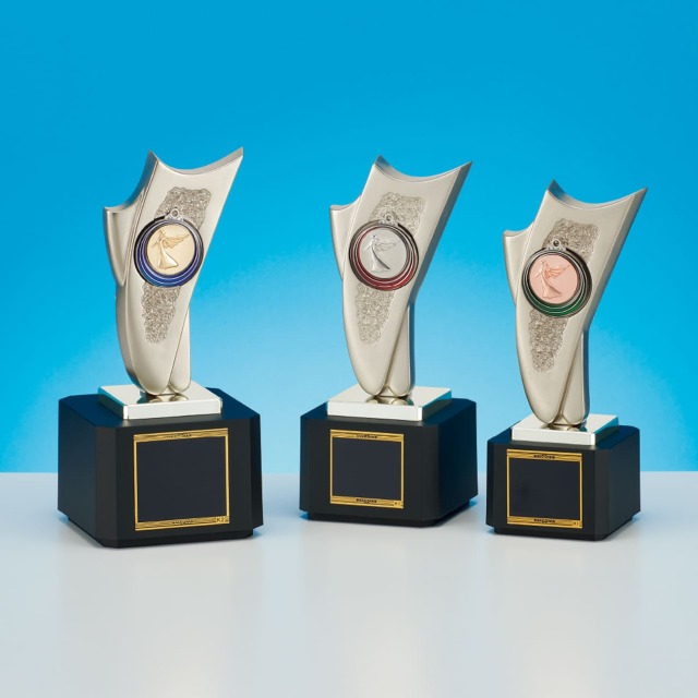 トロフィー 3,520〜 野球、サッカー、バスケットボール他6種競技に対応