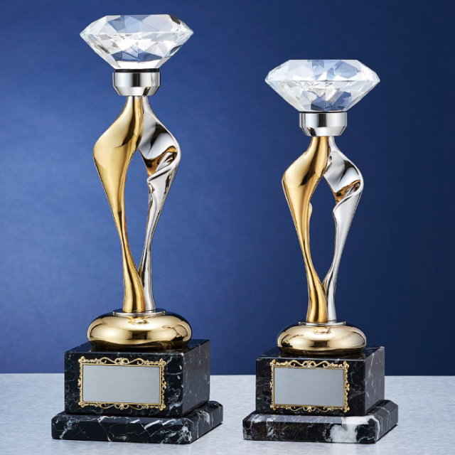 クリスタルトロフィー（旧型番：O-BW-2295）【O-BW-2003_Bサイズ】高さ：31.0cm《営業日11時までのご注文で翌営業日出荷》　[A-68]〈L〉