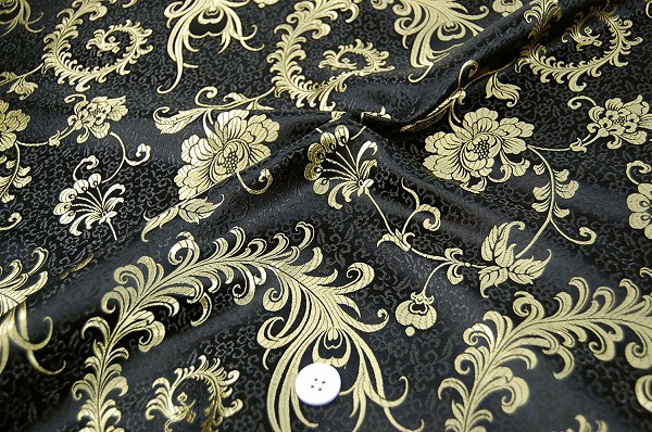 よさこいなど衣装などに最適な　チャイナドレス生地・チャイナ生地　（羽根と牡丹・黒地×金）
