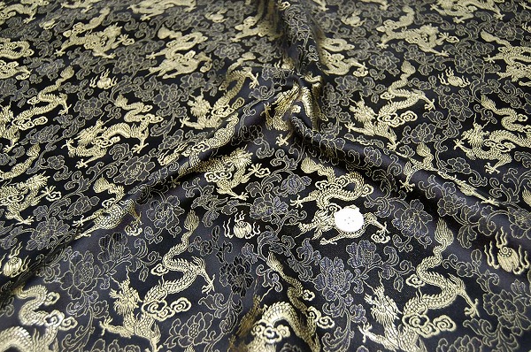 よさこいなど衣装などに最適な　チャイナドレス生地・チャイナ生地　竜と牡丹 黒地に金