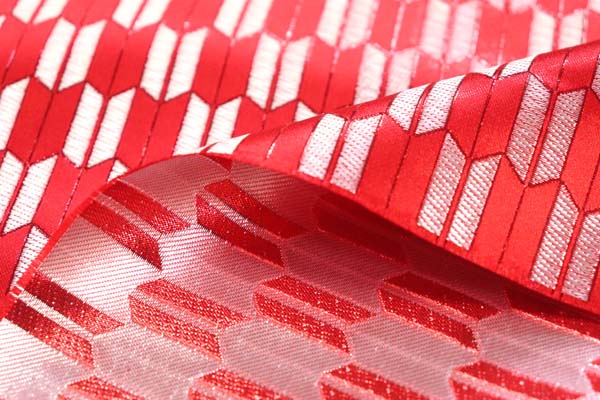 よさこいや舞台衣装に最適な 光沢感のある素材 ラメ入りジャガード 矢絣 赤X銀