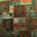 ポリエステル　ゴブラン風プリント　グリーン・レンガ系