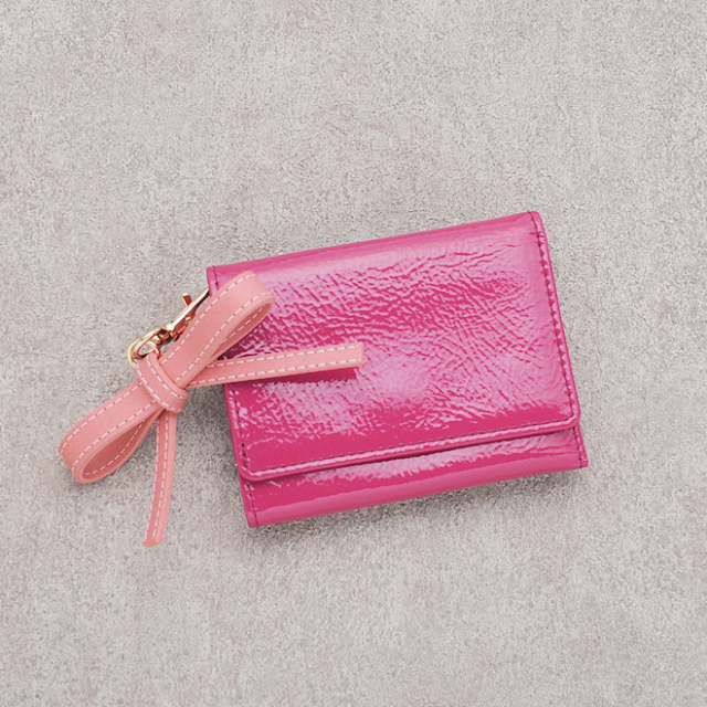 リボンチャーム ステッチ入り 日本製 - 財布の通販luxe（リュクス）