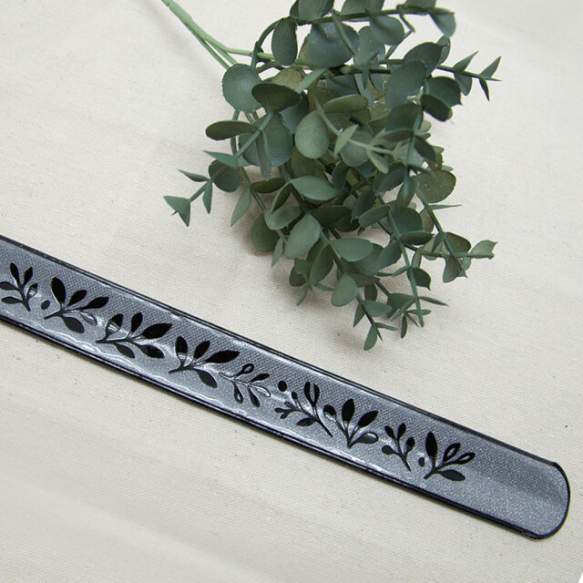 ダークシルエットリストバンド