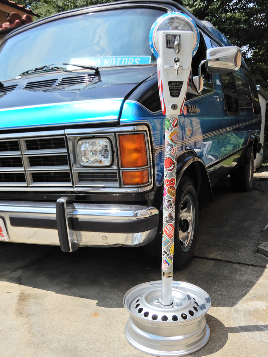 アメリカのパーキングメーター リペイント 部品交換 自作スタンド 可動します。parking meter USA アメリカン雑貨