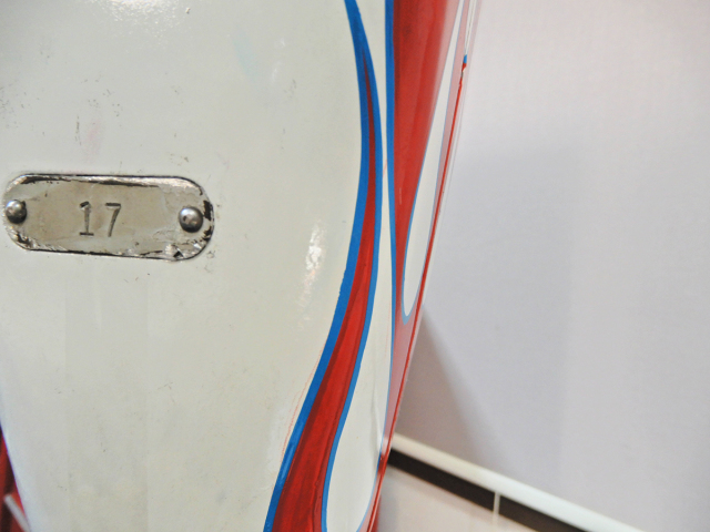 アメリカのパーキングメーター リペイント 部品交換 自作スタンド 可動