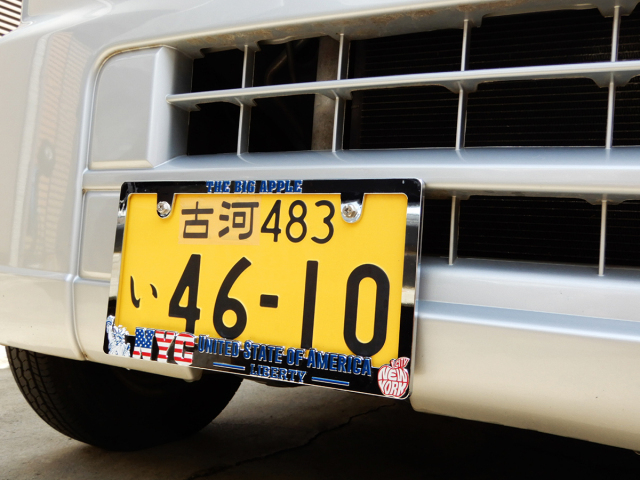 NYC LICENSE PLATE FRAME Lic-Flame-THE BIG APPLE NYC UNITED STATE