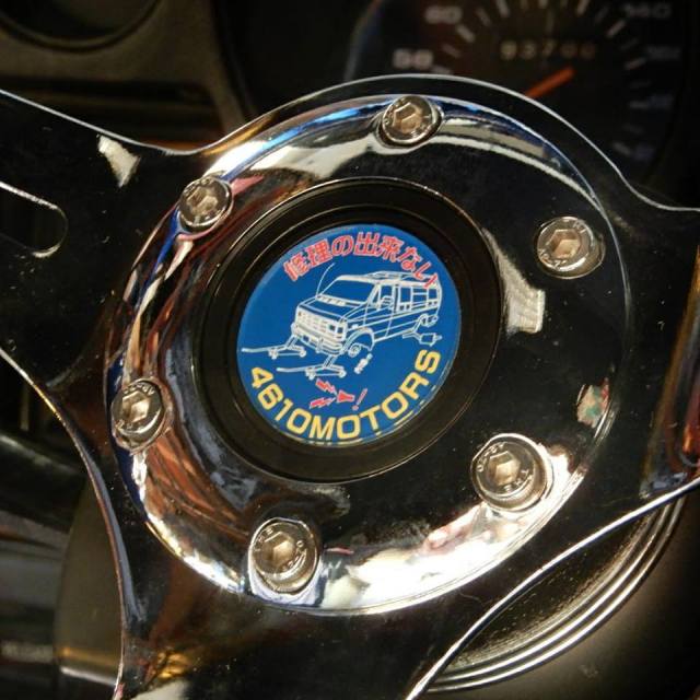 ほとんど自分用！アクリルホーンボタンステッカー 35mm