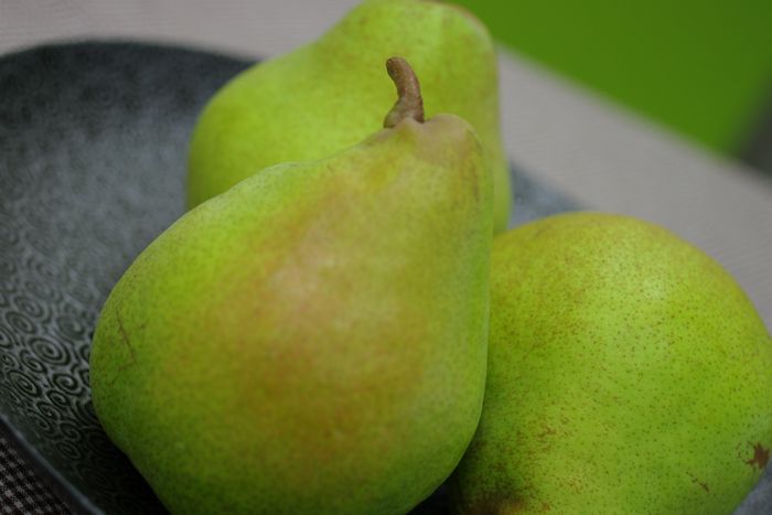 西洋梨コミス通販 ドワイエネ・デュ・コミスを販売取寄。山形・他産地