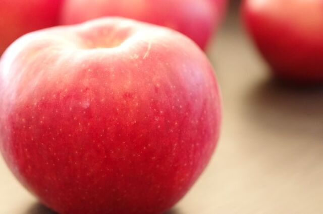 華宝りんご　かほう林檎　青森県産 約5kg 約12玉〜約16玉