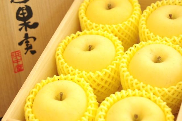 桐箱入 大玉6玉 最高級 糖度約17度 青森はるかりんご販売 こだわり篤農家 御歳暮林檎