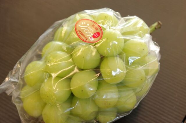 マスカットジパングぶどう岡山県　1房 約700ｇ