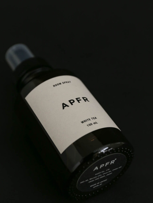 APFR ルームスプレー　oakmnoss&amber アポテーケフレグランス APFR ルームスプレー OAKMOSS & AMBER｜スプレー｜IDEE SHOP Online