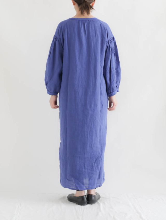 ARTE POVERA アルテポーヴェラ / リネン染めプリーツスリーブロング