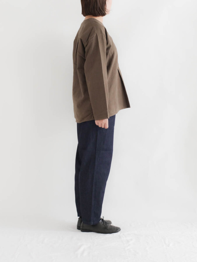 ARTE POVERA アルテポーヴェラ｜リネンコットンVネックノーカラー