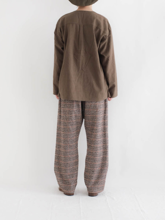 ARTE POVERA アルテポーヴェラ｜リネンコットンVネックノーカラー