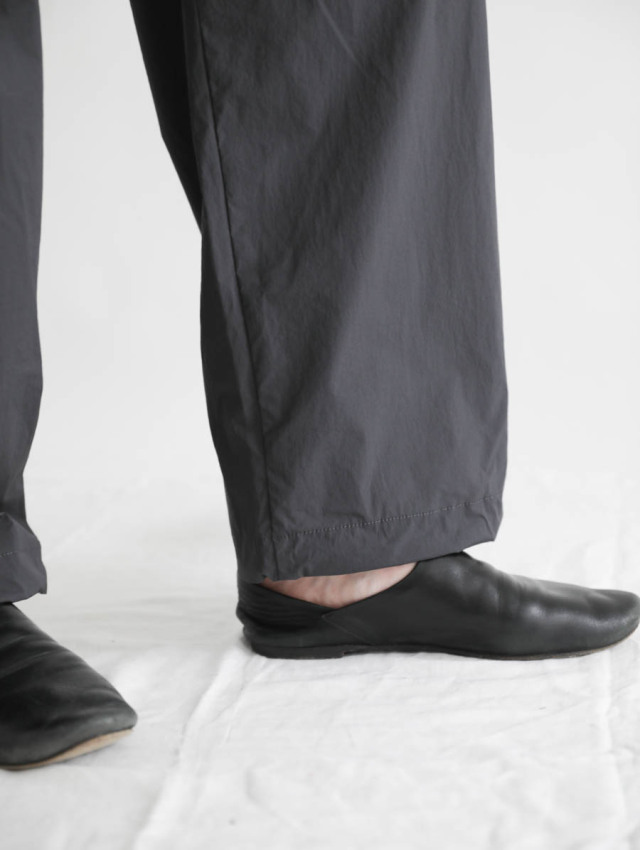 Caledoor カレドアー｜Lightweight Packable Trouser チャコール