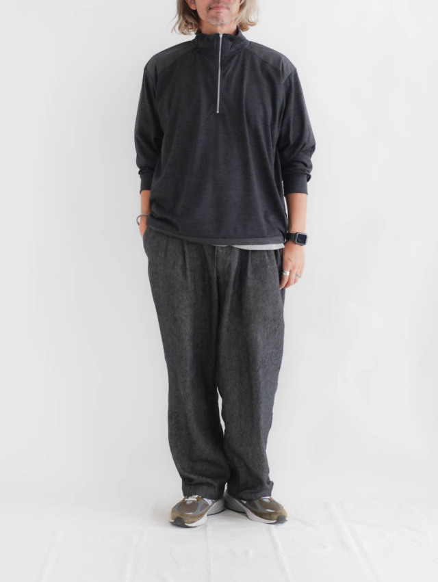 Caledoor カレドアー メリノウールハーフジップセーター チャコールグレー Caledoor カレドアー｜メリノウールハーフジップセーター（チャコール）