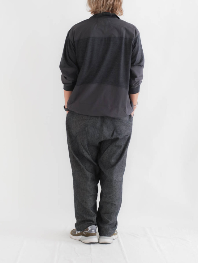 Caledoor カレドアー｜メリノウールハーフジップセーター（チャコール）