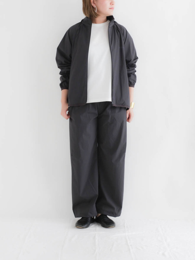 Caledoor カレドアー｜Lightweight Packable Hooded Zip Blouson