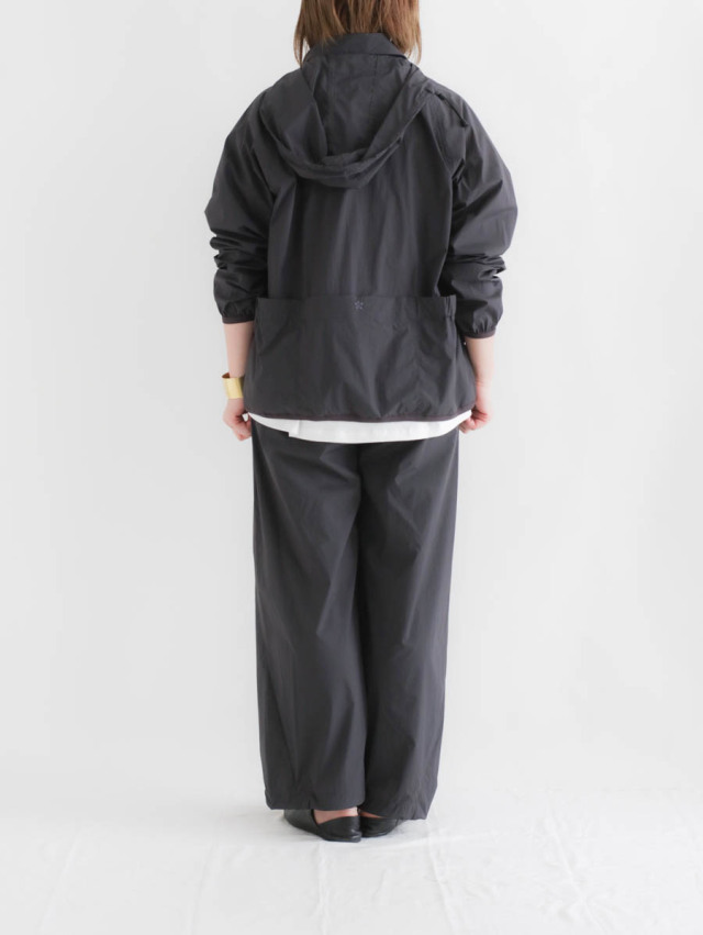 Caledoor カレドアー｜Lightweight Packable Hooded Zip Blouson