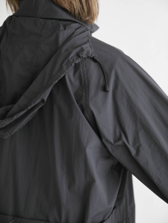 Caledoor カレドアー｜Lightweight Packable Hooded Zip Blouson