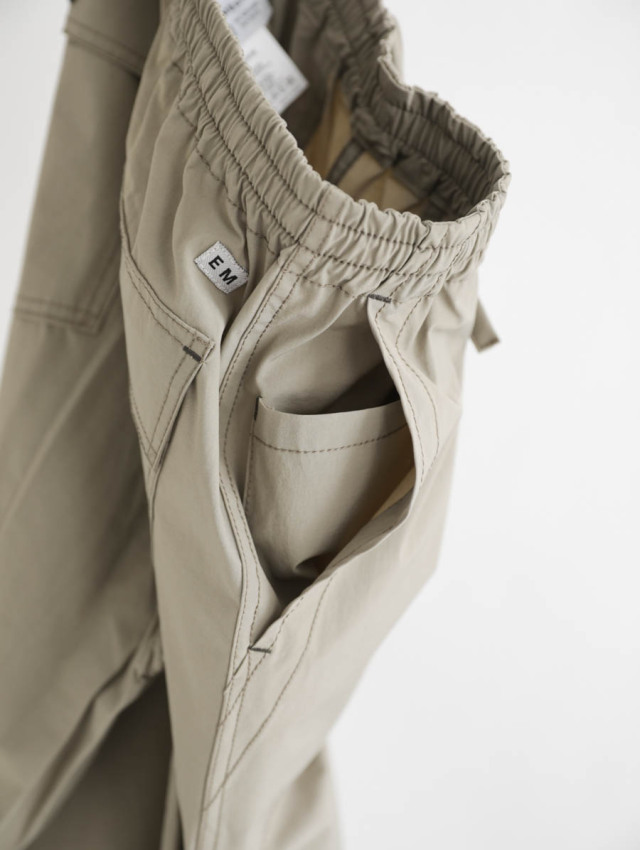ENDS and MEANS エンズアンドミーンズ｜Easy Baker Pants カーキ