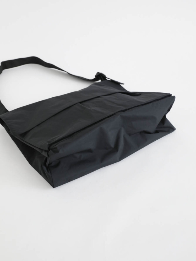 未使用 ERAイーラ CORDURA NO MESSENGER BAG ブラック 未使用 ERAイーラ CORDURA NO MESSENGER BAG ブラック ERA